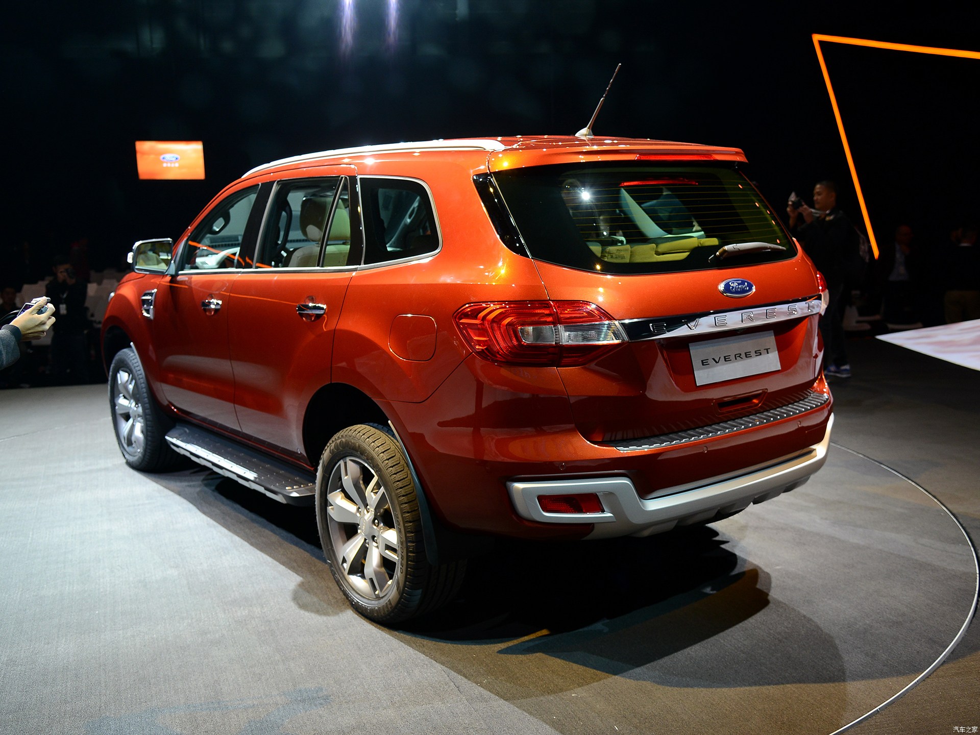 撼路者 2016款 2.2t 柴油自动版 2759637图片_福特_汽车图库_汽车之家