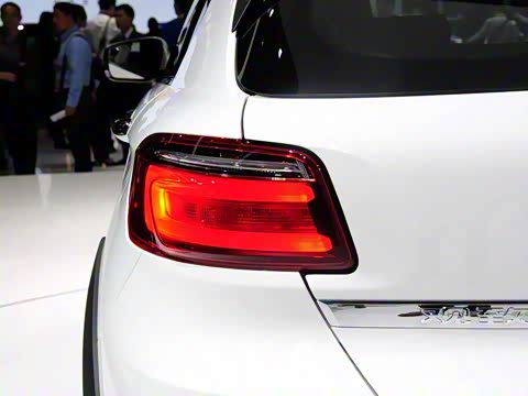 2015�� ����SUV 1.6T �Զ��Ŷ���