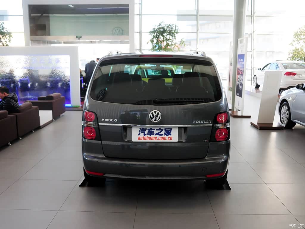 上海大众 途安 2015款 1.4t dsg豪华版5座