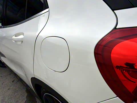 2015�� AMG GLA 45 4MATIC