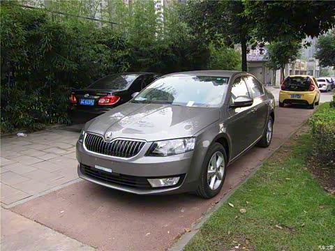 2015�� 1.6L �Զ��ݽܰ�