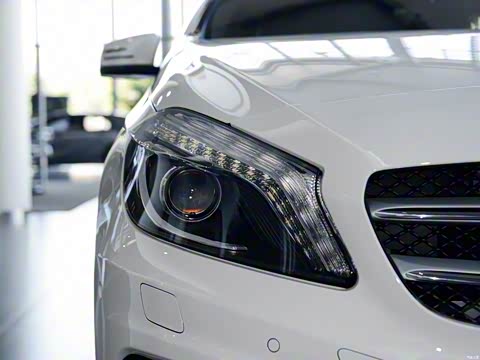 2015�� A 200 �˶���