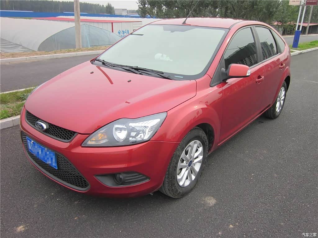 汽车图片 福特 福克斯 2013款 两厢经典 1.8l 手动基本型