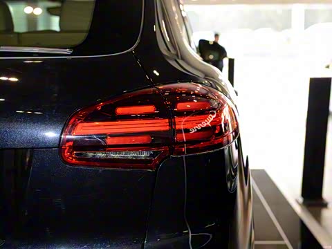 2015�� Cayenne Turbo 4.8T