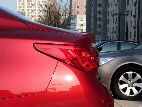 2015�� 2.0T ���ʰ�