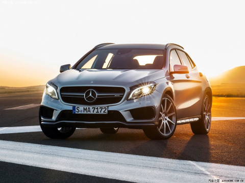 2015 AMG GLA 45 4MATIC