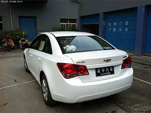 2013�� 1.6L SE MT