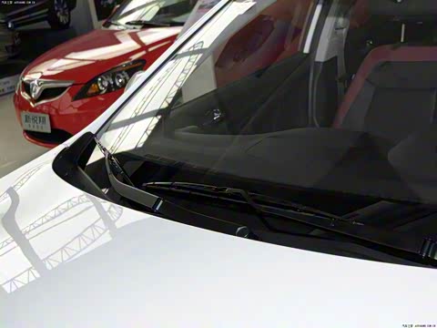 2013�� 1.6L �ֶ��¿��� ��V