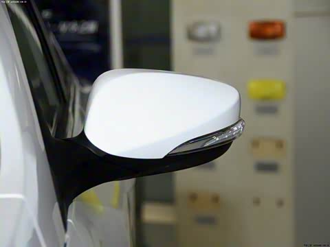 2013�� 1.6L �ֶ��¿��� ��V