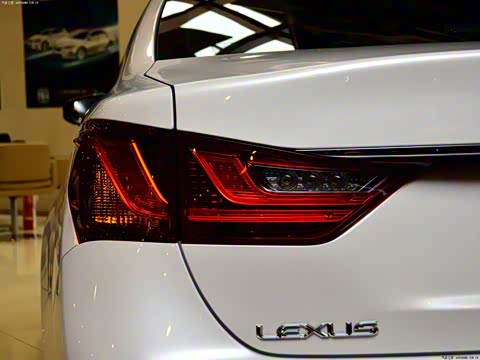 2014�� 300h ���Ȱ�