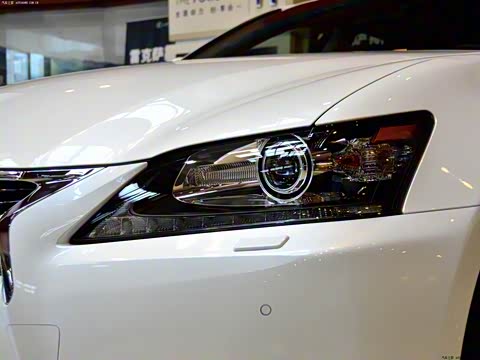 2014�� 300h ���Ȱ�