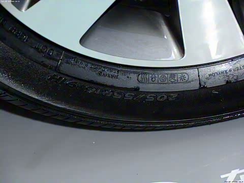 2014�� 1.6L MT GLS