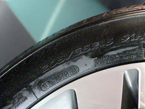 2014�� 1.6L MT GLS