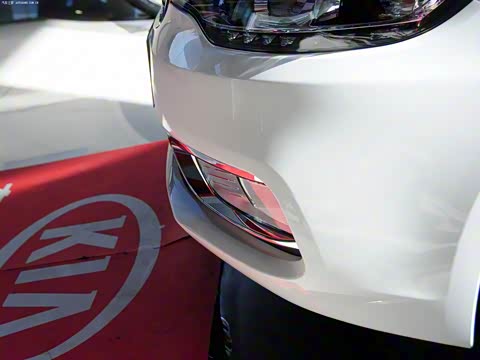 2014�� 1.6L MT GLS