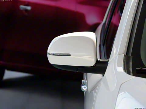 2014�� 1.6L MT GLS