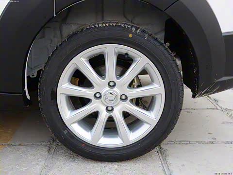 2013�� CROSS 1.6L �ֶ�������