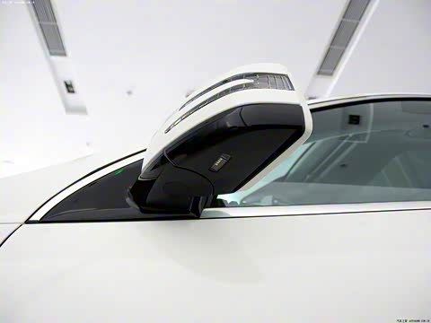 2011�� R 300 L ������