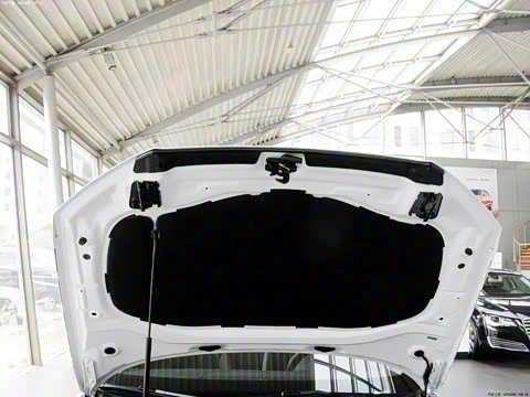 2014�� Limousine 40 TFSI S line ������