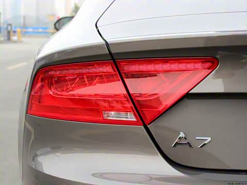 2014�� 50 TFSI quattro ������