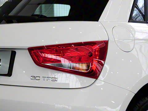 2014�� 30 TFSI Sportbackʱ����