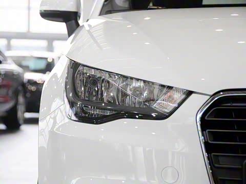 2014�� 30 TFSI Sportbackʱ����