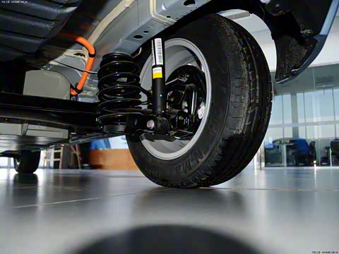 2014�� E150EV �Ƽ���