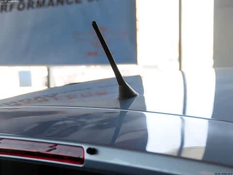 2014�� E150EV �Ƽ���