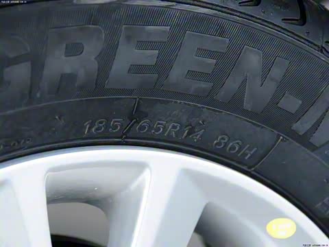 2014�� E150EV �Ƽ���