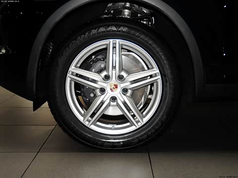 2014�� Cayenne Platinum Edition 3.0T