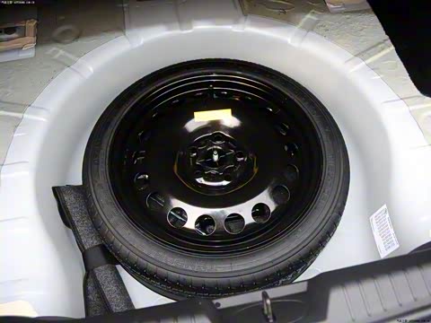 2013�� 1.6L SL MT