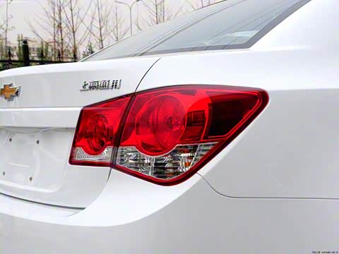 2013�� 1.6L SL MT