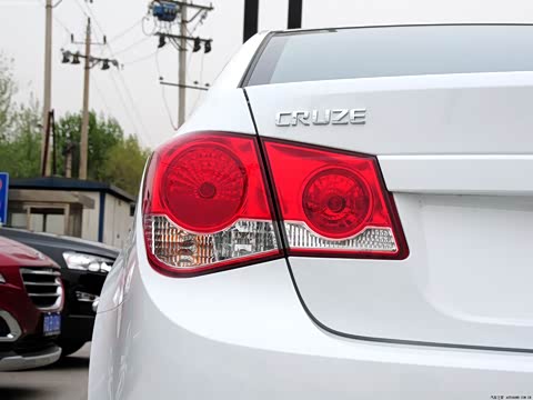 2013�� 1.6L SL MT