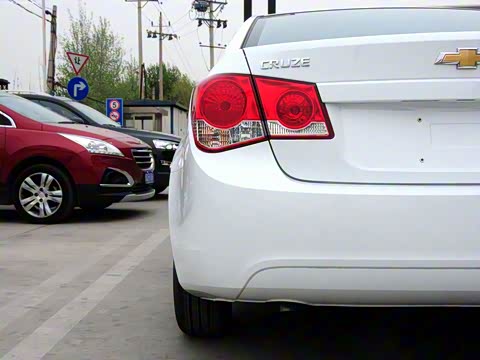 2013�� 1.6L SL MT