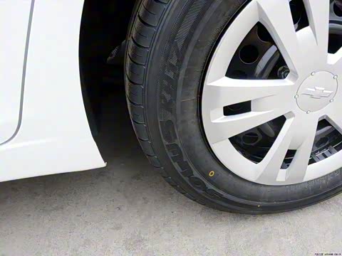 2013�� 1.6L SL MT