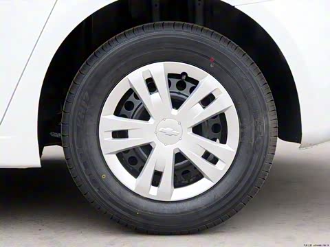 2013�� 1.6L SL MT