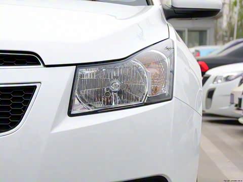 2013�� 1.6L SL MT