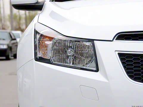 2013�� 1.6L SL MT