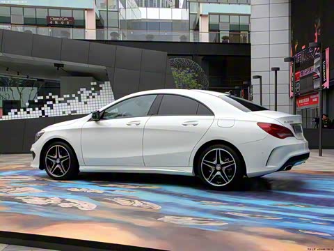 2014�� CLA 260 4MATIC