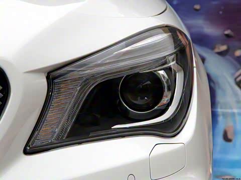 2014�� CLA 260 4MATIC