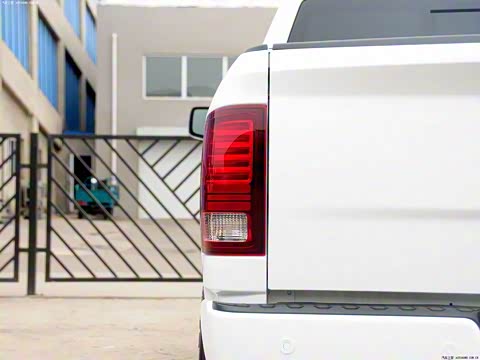 2014�� 1500 �˶���