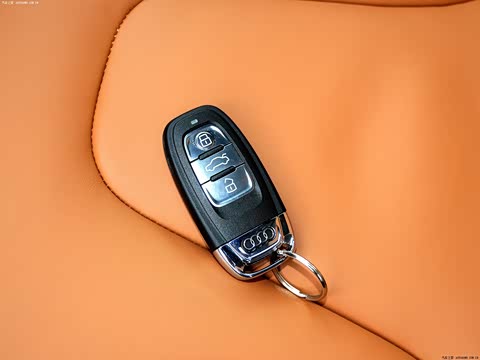 2014�� Sportback 45 TFSI���а�