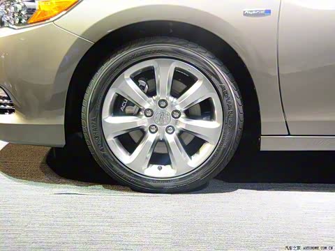 2015�� 3.5L Hybrid SH-AWD��