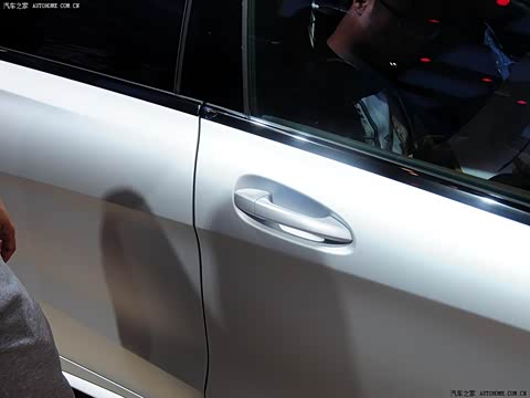 2014�� CLA 260 4MATIC