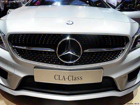 2014�� CLA 260 4MATIC