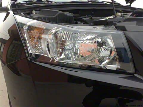 2013�� 1.6L SE MT