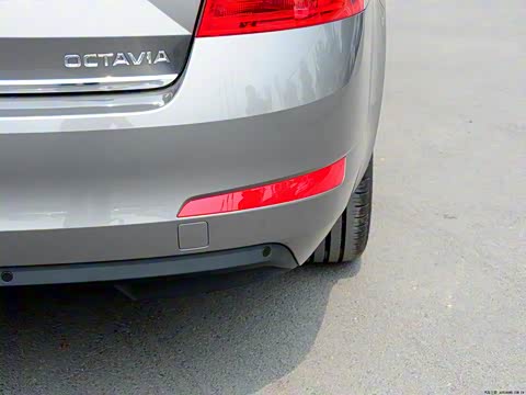 2015�� 1.6L �Զ��ݿ���