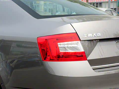 2015�� 1.6L �Զ��ݿ���