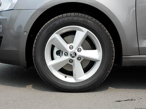 2015�� 1.6L �Զ��ݿ���