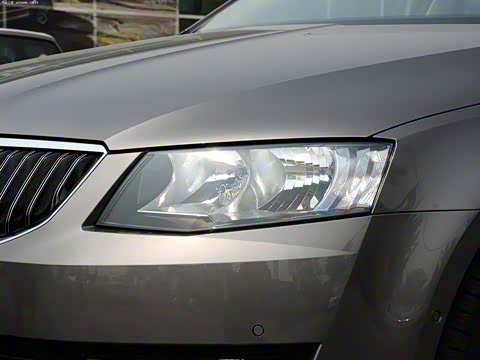 2015�� 1.6L �Զ��ݿ���