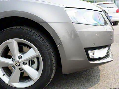 2015�� 1.6L �Զ��ݿ���